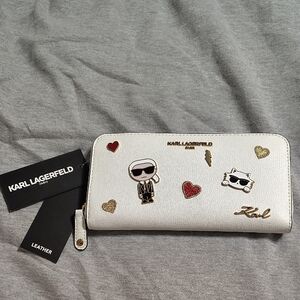 ✨ Karl Lagerfeld Paris Zip Around Wallet – NWT ✨